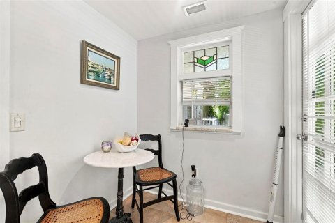 Immobilier commercial à vendre à Saint Petersburg, Floride: 3 chambres, 127.65 m2 № 2395807 - photo 6
