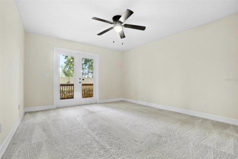 Townhouse in Tampa, Florida 2 bedrooms, 128.86 sq.m. № 1837369 - photo 4