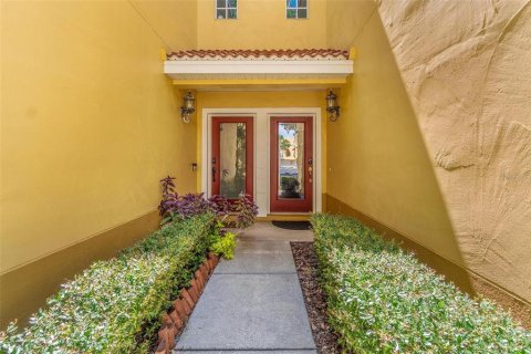 Townhouse in Tampa, Florida 2 bedrooms, 128.86 sq.m. № 1837369 - photo 2