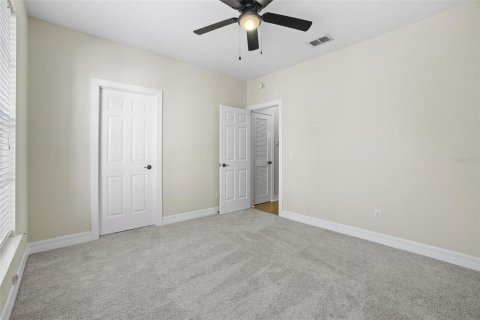 Townhouse in Tampa, Florida 2 bedrooms, 128.86 sq.m. № 1837369 - photo 20