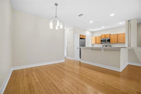 Townhouse in Tampa, Florida 2 bedrooms, 128.86 sq.m. № 1837369 - photo 15
