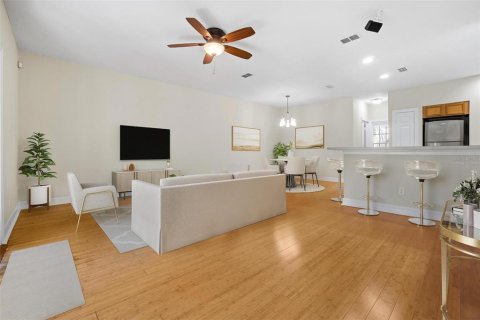 Townhouse in Tampa, Florida 2 bedrooms, 128.86 sq.m. № 1837369 - photo 11