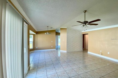 Casa en alquiler en Kissimmee, Florida, 3 dormitorios, 113.71 m2 № 1872914 - foto 8