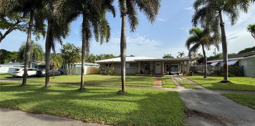 House in Fort Lauderdale, Florida 3 bedrooms, 119.1 sq.m. № 1771399