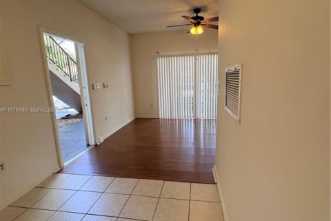 Copropriété à vendre à Pembroke Pines, Floride: 1 chambre, 58.34 m2 № 2042060 - photo 16