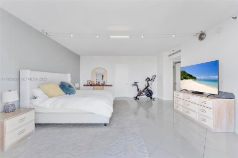 Copropriété à vendre à Aventura, Floride: 4 chambres, 219.25 m2 № 1982073 - photo 3