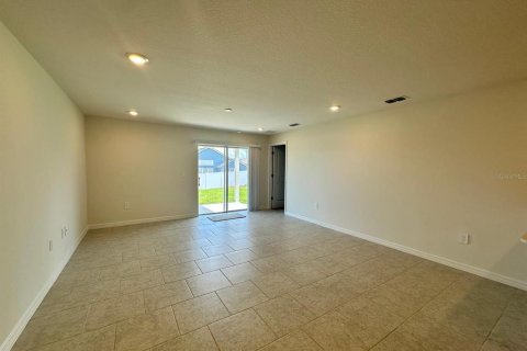 Villa ou maison à vendre à Dundee, Floride: 3 chambres, 116.13 m2 № 2105234 - photo 5