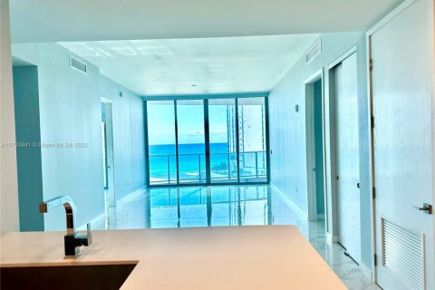 Copropriété à vendre à Sunny Isles Beach, Floride: 2 chambres, 126.44 m2 № 1985475 - photo 8