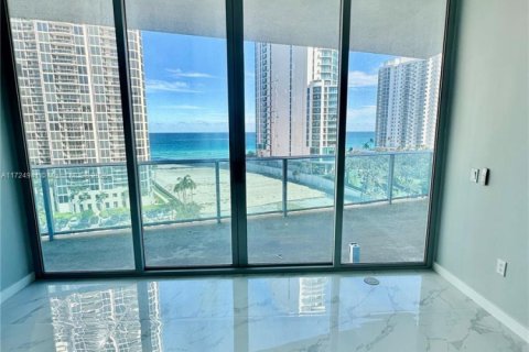 Copropriété à vendre à Sunny Isles Beach, Floride: 2 chambres, 126.44 m2 № 1985475 - photo 20