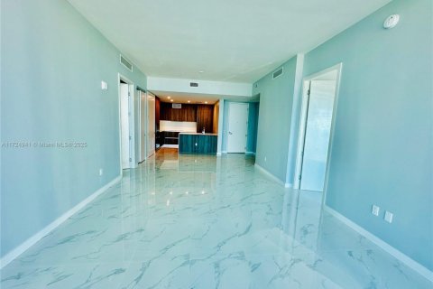 Copropriété à vendre à Sunny Isles Beach, Floride: 2 chambres, 126.44 m2 № 1985475 - photo 19