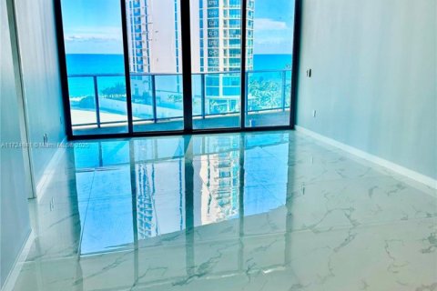 Copropriété à vendre à Sunny Isles Beach, Floride: 2 chambres, 126.44 m2 № 1985475 - photo 9