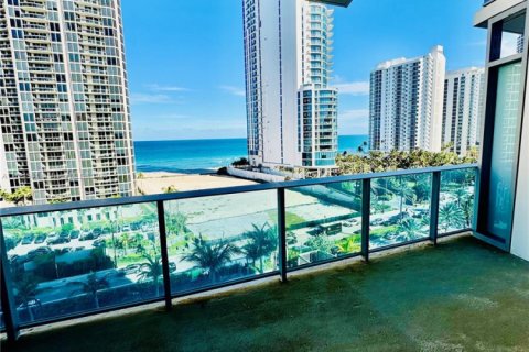 Copropriété à vendre à Sunny Isles Beach, Floride: 2 chambres, 126.44 m2 № 1985475 - photo 10