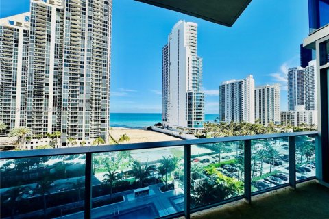 Copropriété à vendre à Sunny Isles Beach, Floride: 2 chambres, 126.44 m2 № 1985475 - photo 4