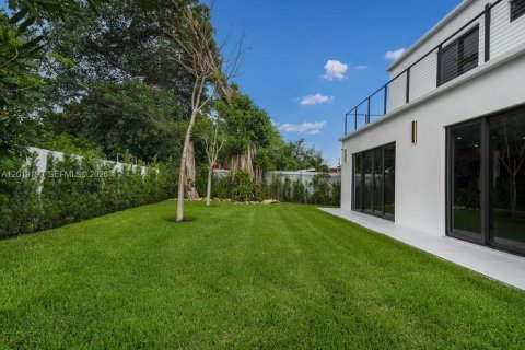 Casa en venta en Miami, Florida, 4 dormitorios, 270.72 m2 № 2183296 - foto 29