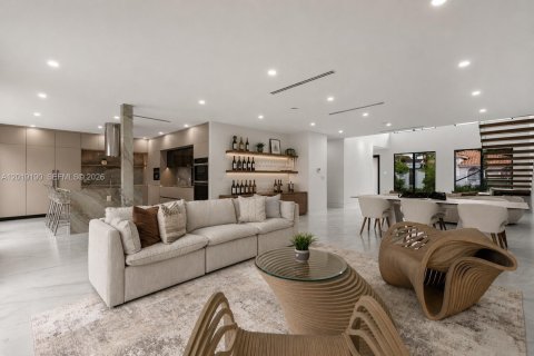 Casa en Miami, Florida 4 dormitorios, 270.72 m2 № 2183296