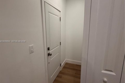 Copropriété à louer à Miami Beach, Floride: 1 chambre, 49.7 m2 № 2368181 - photo 5