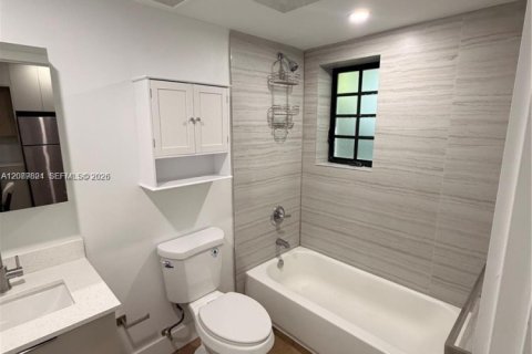 Copropriété à louer à Miami Beach, Floride: 1 chambre, 49.7 m2 № 2368181 - photo 4