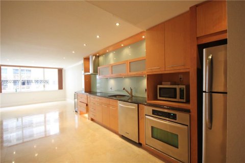 Adosado en Miami Beach, Florida 1 dormitorio, 79.9 m2 № 2086570