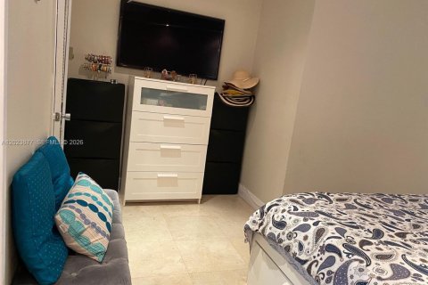 Adosado en venta en Miami Beach, Florida, 1 dormitorio, 79.9 m2 № 2086570 - foto 13