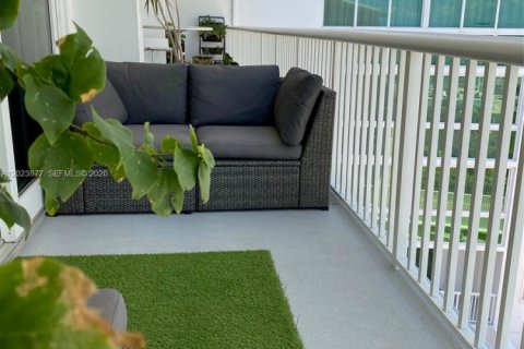 Adosado en venta en Miami Beach, Florida, 1 dormitorio, 79.9 m2 № 2086570 - foto 20