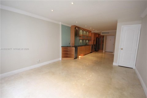 Adosado en venta en Miami Beach, Florida, 1 dormitorio, 79.9 m2 № 2086570 - foto 3