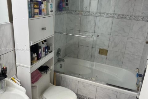 Copropriété à vendre à Miramar, Floride: 1 chambre, 65.03 m2 № 2091312 - photo 3