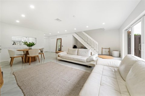 Adosado en venta en Sunrise, Florida, 2 dormitorios, 128.95 m2 № 2018230 - foto 8