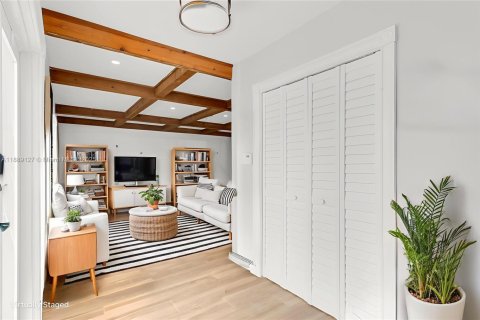 Villa ou maison à vendre à Miami Lakes, Floride: 4 chambres, 176.89 m2 № 1941250 - photo 9