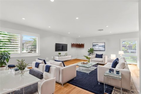 Villa ou maison à vendre à Miami Lakes, Floride: 4 chambres, 176.89 m2 № 1941250 - photo 11