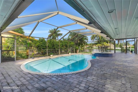 Villa ou maison à vendre à Miami Lakes, Floride: 4 chambres, 176.89 m2 № 1941250 - photo 30