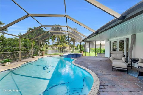 Villa ou maison à vendre à Miami Lakes, Floride: 4 chambres, 176.89 m2 № 1941250 - photo 29