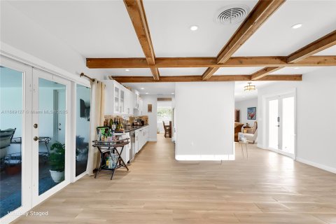 Villa ou maison à vendre à Miami Lakes, Floride: 4 chambres, 176.89 m2 № 1941250 - photo 15