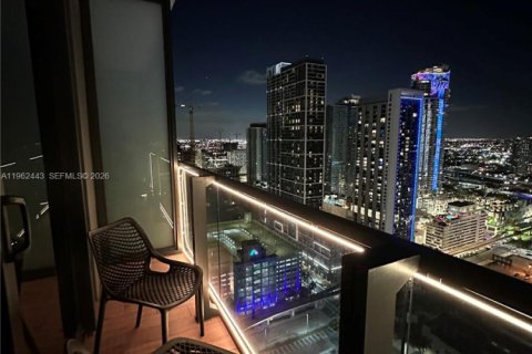 Condominio en alquiler en Miami, Florida, 1 dormitorio, 39.95 m2 № 2080934 - foto 12
