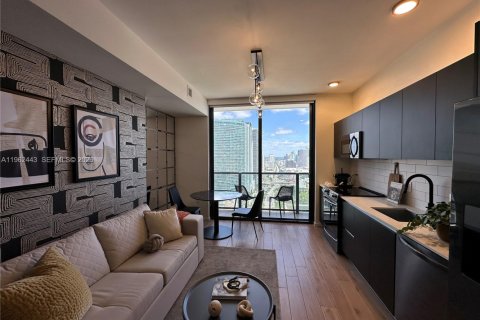 Condominio en alquiler en Miami, Florida, 1 dormitorio, 39.95 m2 № 2080934 - foto 3