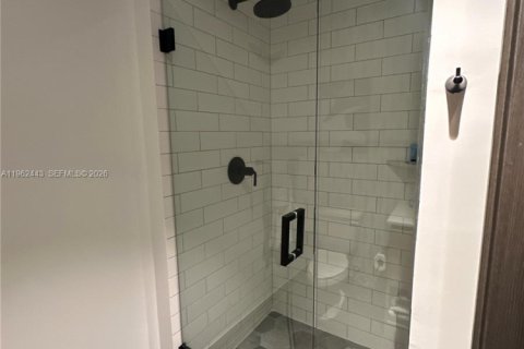 Condominio en alquiler en Miami, Florida, 1 dormitorio, 39.95 m2 № 2080934 - foto 10