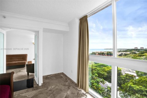 Condominio en venta en Miami, Florida, 1 dormitorio, 63.17 m2 № 2056329 - foto 26