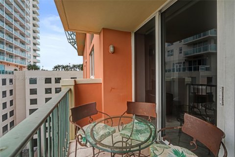 Condominio en venta en Miami, Florida, 1 dormitorio, 63.17 m2 № 2056329 - foto 7