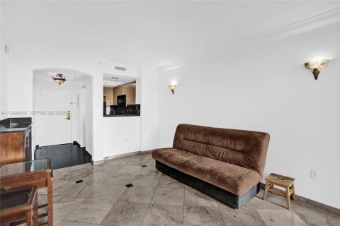 Condominio en venta en Miami, Florida, 1 dormitorio, 63.17 m2 № 2056329 - foto 17