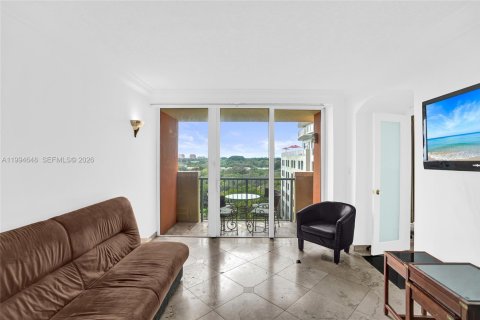 Condominio en venta en Miami, Florida, 1 dormitorio, 63.17 m2 № 2056329 - foto 16