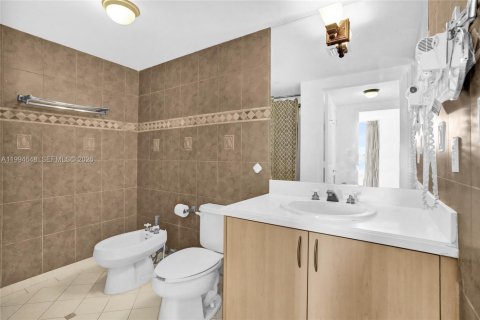 Condominio en venta en Miami, Florida, 1 dormitorio, 63.17 m2 № 2056329 - foto 23