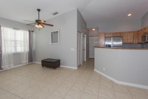 Townhouse in Riviera Beach, Florida 2 bedrooms, 94.95 sq.m. № 2246282 - photo 7