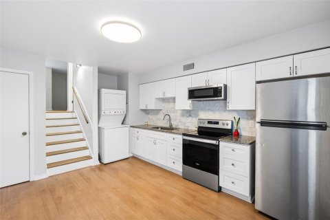Adosado en alquiler en Tampa, Florida, 3 dormitorios, 108.14 m2 № 2093595 - foto 7