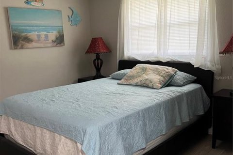 House in Port Charlotte, Florida 3 bedrooms, 158.12 sq.m. № 1900638 - photo 8