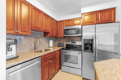 Condo in Deerfield Beach, Florida, 1 bedroom  № 2388014 - photo 6