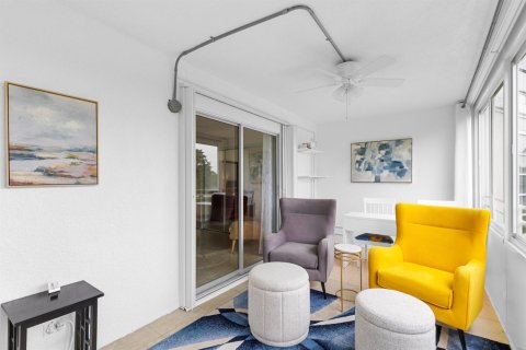 Condo in Deerfield Beach, Florida, 1 bedroom  № 2388014 - photo 19