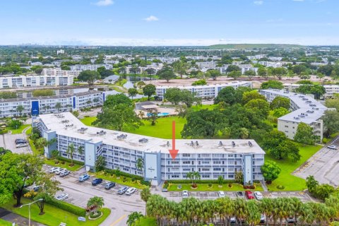 Condo in Deerfield Beach, Florida, 1 bedroom  № 2388014 - photo 24