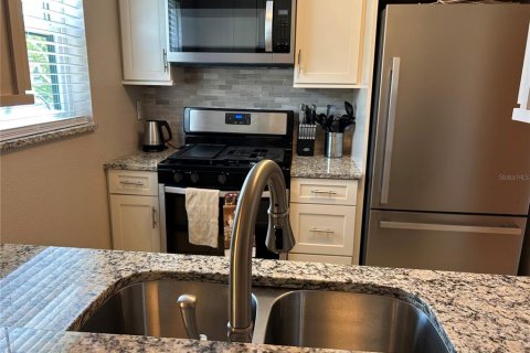 Condominio en venta en Saint Petersburg, Florida, 2 dormitorios, 102.19 m2 № 1719910 - foto 10