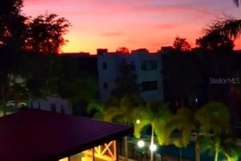 Condominio en venta en Saint Petersburg, Florida, 2 dormitorios, 102.19 m2 № 1719910 - foto 20