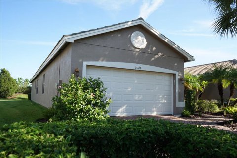 House in Wimauma, Florida 2 bedrooms, 162.3 sq.m. № 2368857
