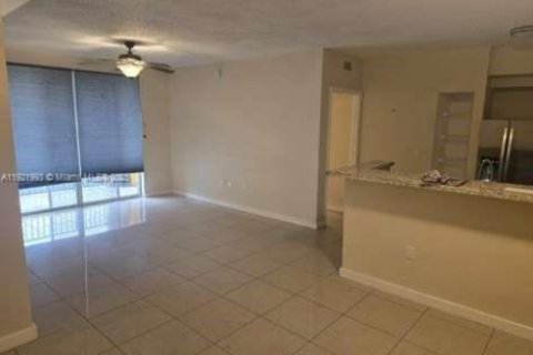 Copropriété à louer à Miramar, Floride: 2 chambres, 90.77 m2 № 1975909 - photo 4